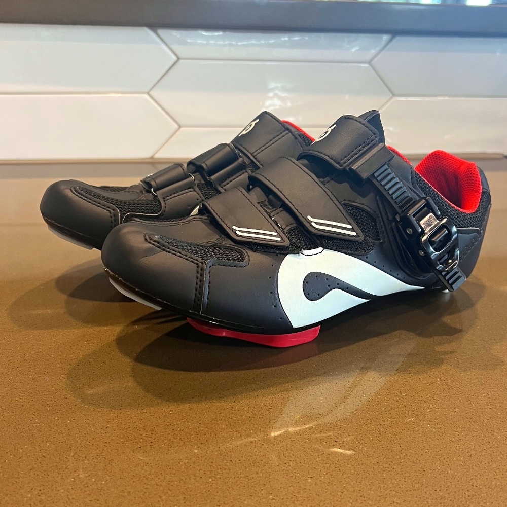 Peloton Cycling Shoes w/ Cleats - Size 40, Men 7/Women 9